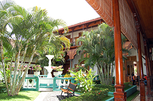 deep blue nicaragua granada2