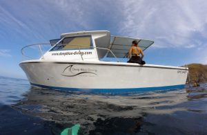 boat_papagayo_deep_blue_pictures